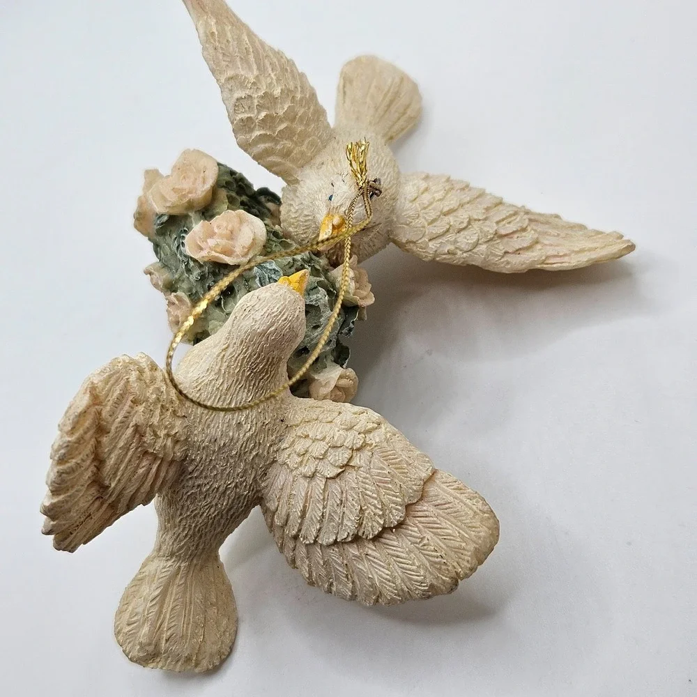 Vintage Dove Love Birds Ornament Figurine Floral Bouquet‎ Resin Wedding Decor